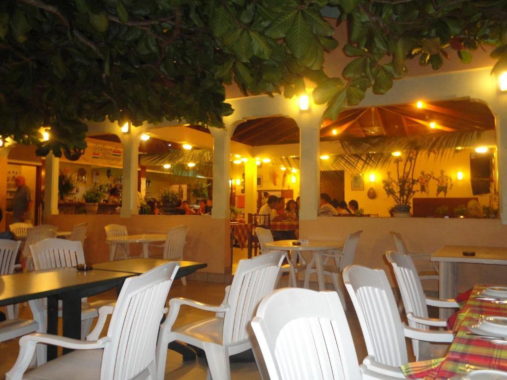 Sunset Bay Club & Seaside Dive Resort Salisbury Kültér fotó